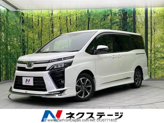 toyota voxy 2018 -TOYOTA--Voxy DBA-ZRR80W--ZRR80-0386810---TOYOTA--Voxy DBA-ZRR80W--ZRR80-0386810- image 1