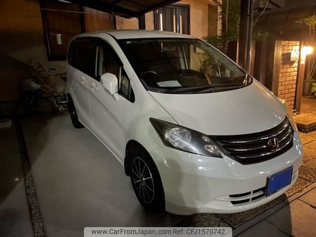 honda freed 2010 CFJ1570742 image 1