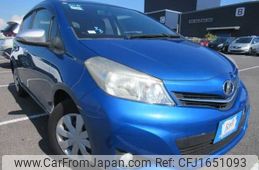 toyota vitz 2012 CFJ1651093