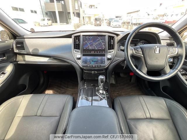 toyota crown-hybrid 2013 CFJ1573693 image 2