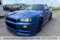 nissan skyline 2000 CFJ1727099