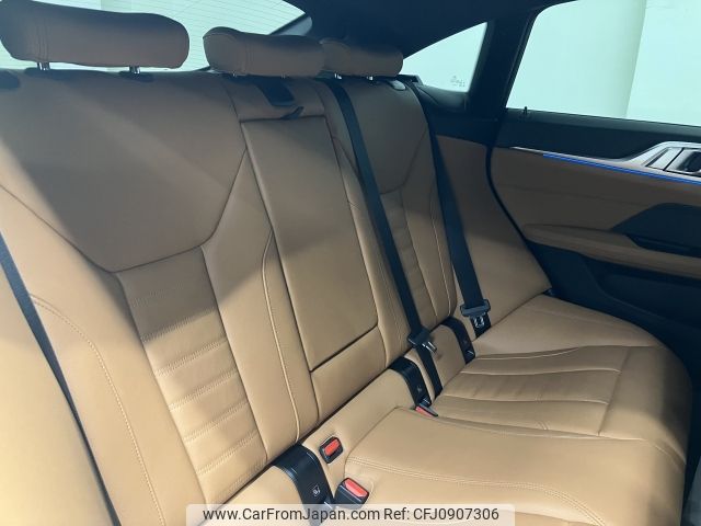 bmw i4 2024 -BMW--BMW i4 ZAA-32AW89--WBY32AW000FS43498---BMW--BMW i4 ZAA-32AW89--WBY32AW000FS43498- image 2