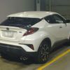 toyota c-hr 2018 quick_quick_DAA-ZYX10_ZYX10-2129826 image 2