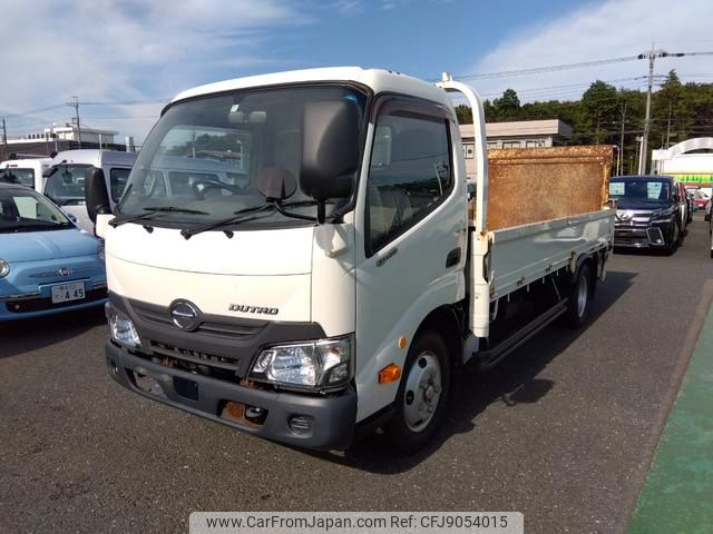 hino dutro 2017 GOO_NET_EXCHANGE_0560787A30230926W002 image 1