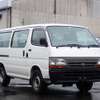 toyota hiace-van 2002 19110911 image 1