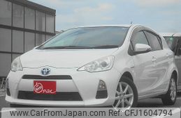toyota aqua 2012 CFJ1604794