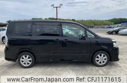 toyota voxy 2008 NIKYO_LA81414