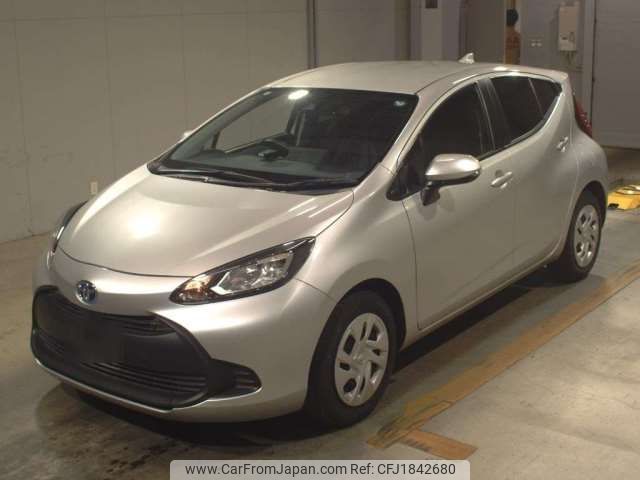 toyota aqua 2021 CFJ1842680 image 1