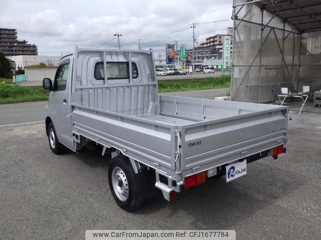 toyota townace-truck 2020 CFJ1677784 image 2