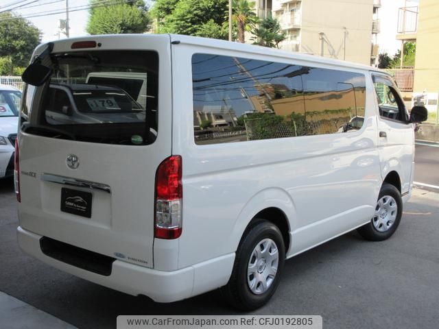 toyota regiusace-van 2016 quick_quick_LDF-KDH206V_KDH206-8106764 image 2