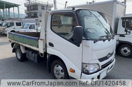 hino dutro 2017 CFJ1420458