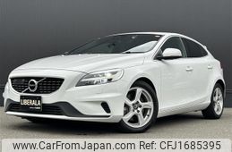 volvo v40 2018 CFJ1685395