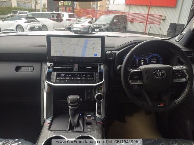 toyota land-cruiser 2025 CFJ1541996 image 2