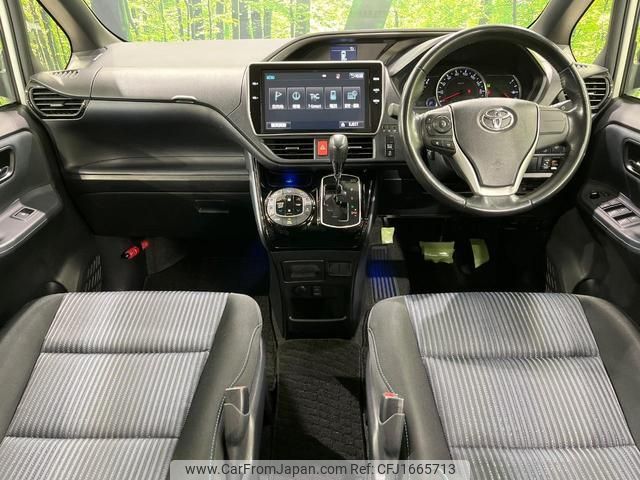 toyota voxy 2017 CFJ1665713 image 2