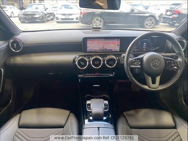 mercedes-benz a-class 2019 quick_quick_5BA-177084_WDD1770842J067928 image 2