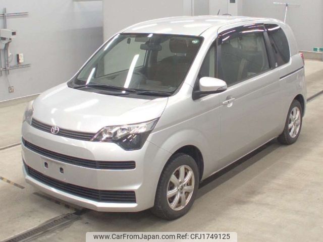 toyota spade 2014 CFJ1749125 image 1