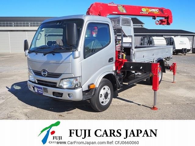 hino dutro 2018 GOO_NET_EXCHANGE_0402763A30250118W001 image 1