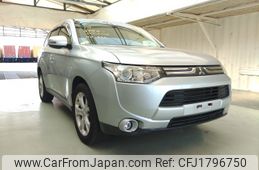 mitsubishi outlander 2012 CFJ1796750