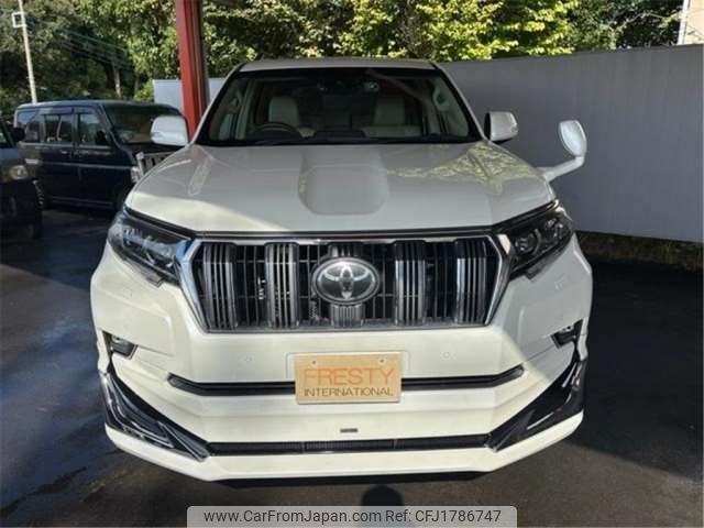 toyota land-cruiser-prado 2018 CFJ1786747 image 2