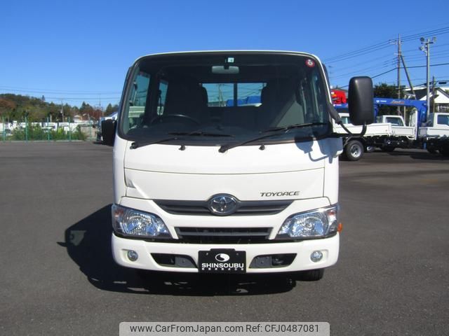 toyota toyoace 2017 GOO_NET_EXCHANGE_0510272A30241124W002 image 2