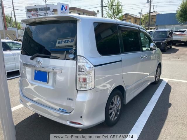toyota voxy 2010 CFJ1663814 image 2