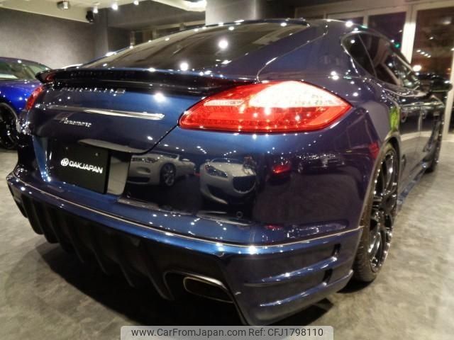 porsche panamera 2011 CFJ1798110 image 2