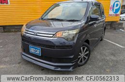 toyota spade 2013 CFJ0562313