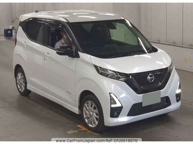 nissan dayz 2022 -NISSAN 【山形 584ｷ1111】--DAYZ 5AA-B47W--B47W-0105169---NISSAN 【山形 584ｷ1111】--DAYZ 5AA-B47W--B47W-0105169- image 1