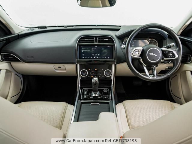 jaguar xe 2019 CFJ1798198 image 1