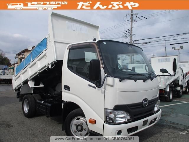 hino dutro 2017 GOO_NET_EXCHANGE_0730265A30250215W001 image 1