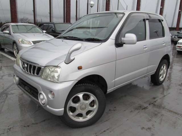Дайхатсу Териос КИД 2002