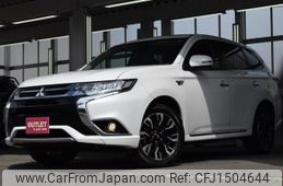 mitsubishi outlander-phev 2015 CFJ1504644