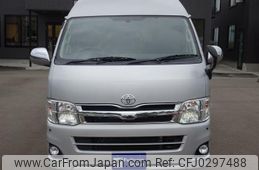 toyota hiace-van 2012 GOO_JP_700120021230241009001