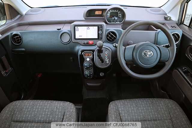 toyota spade 2013 K00055 image 2