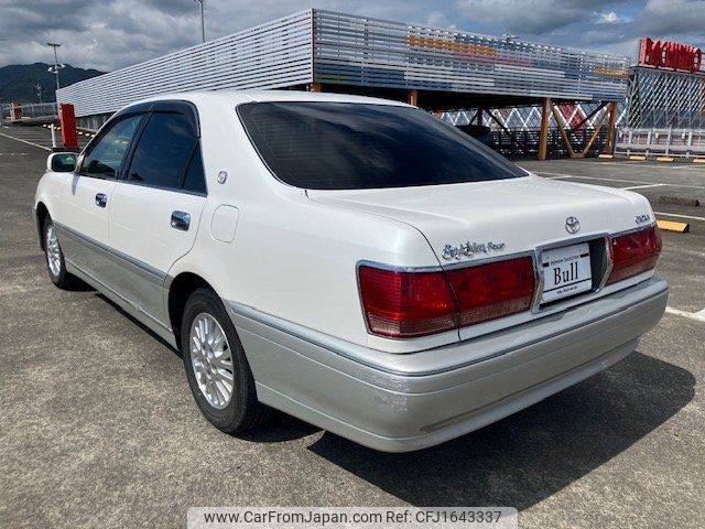 toyota crown 2001 CFJ1643337 image 2