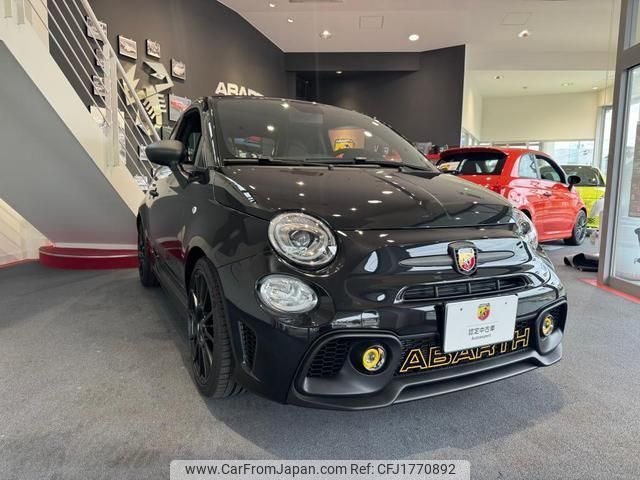 abarth abarth-695 2024 CFJ1770892 image 1