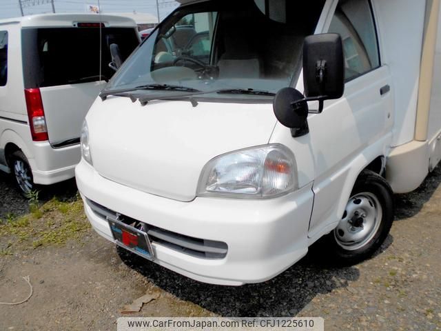 toyota liteace-truck 2002 GOO_NET_EXCHANGE_0301324A30250531W002 image 2