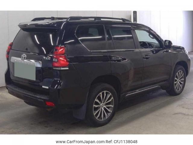 toyota land-cruiser-prado 2017 quick_quick_LDA-GDJ151W_0005113 image 2
