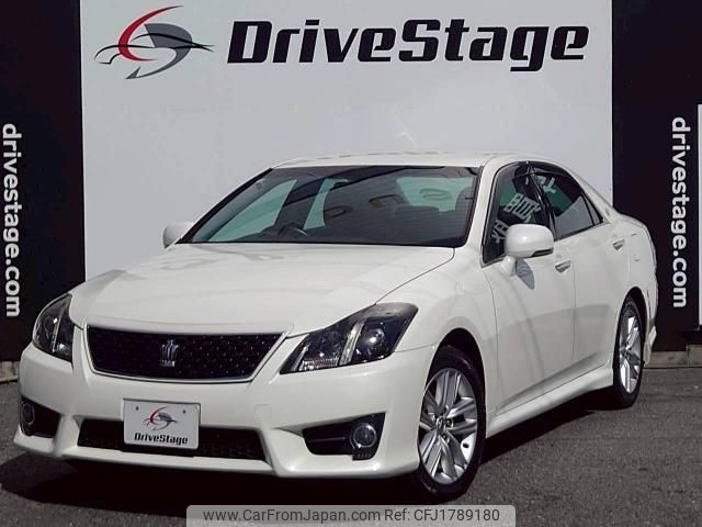 toyota crown 2011 CFJ1789180 image 1