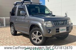 nissan kix 2011 CFJ1812870