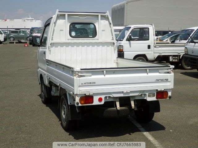 mitsubishi minicab-truck 1996 No.14093 image 2
