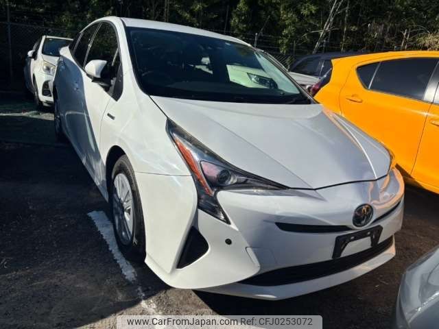 toyota prius 2017 CFJ0253072 image 1