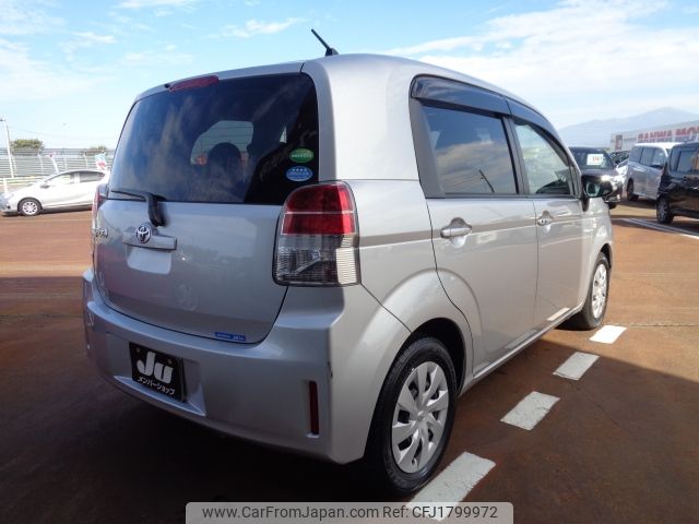 toyota spade 2012 CFJ1799972 image 2