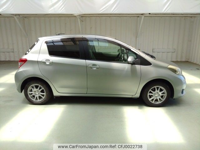 toyota vitz 2011 ENHANCEAUTO_1_ea285783 image 2