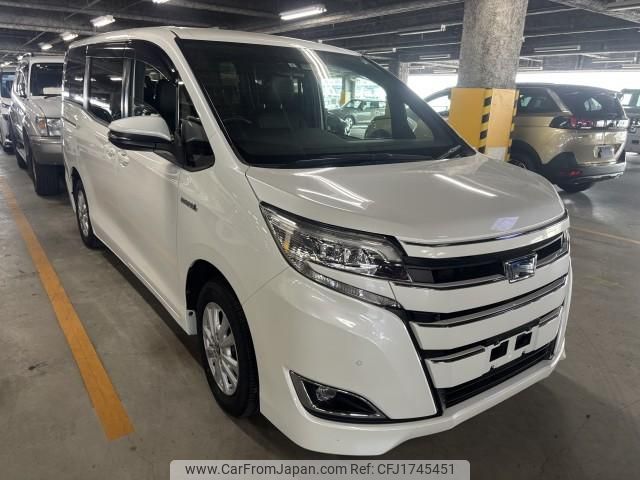 toyota noah 2019 CFJ1745451 image 2