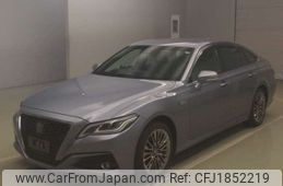 toyota crown 2018 CFJ1852219