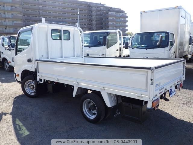 toyota toyoace 2016 GOO_NET_EXCHANGE_0704331A30241112W002 image 2