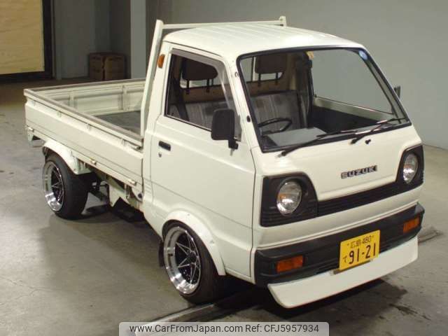 Used SUZUKI CARRY TRUCK 1984 CFJ5957934 in good condition for sale