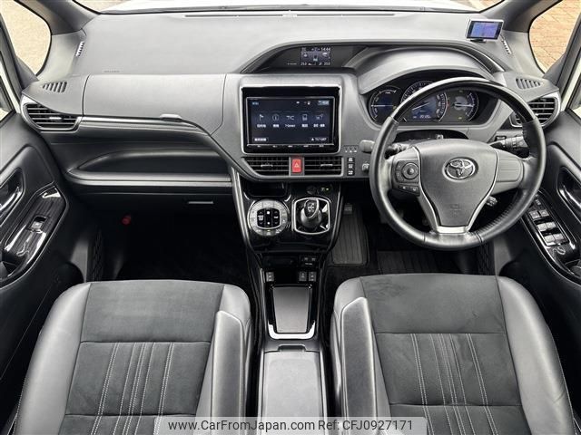 toyota esquire 2019 -TOYOTA--Esquire ZWR80G--0381630---TOYOTA--Esquire ZWR80G--0381630- image 2