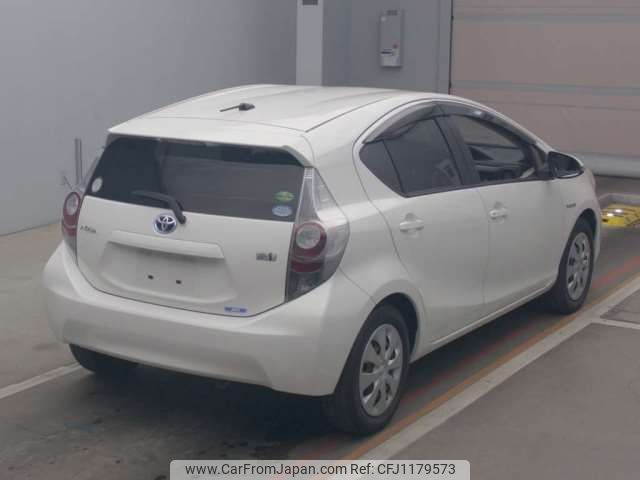 toyota aqua 2012 -TOYOTA--AQUA DAA-NHP10--NHP10-6080510---TOYOTA--AQUA DAA-NHP10--NHP10-6080510- image 2
